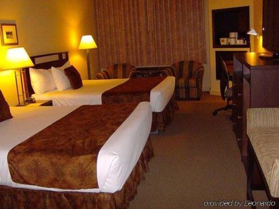 Ocean Promenade Hotel White Rock Quarto foto