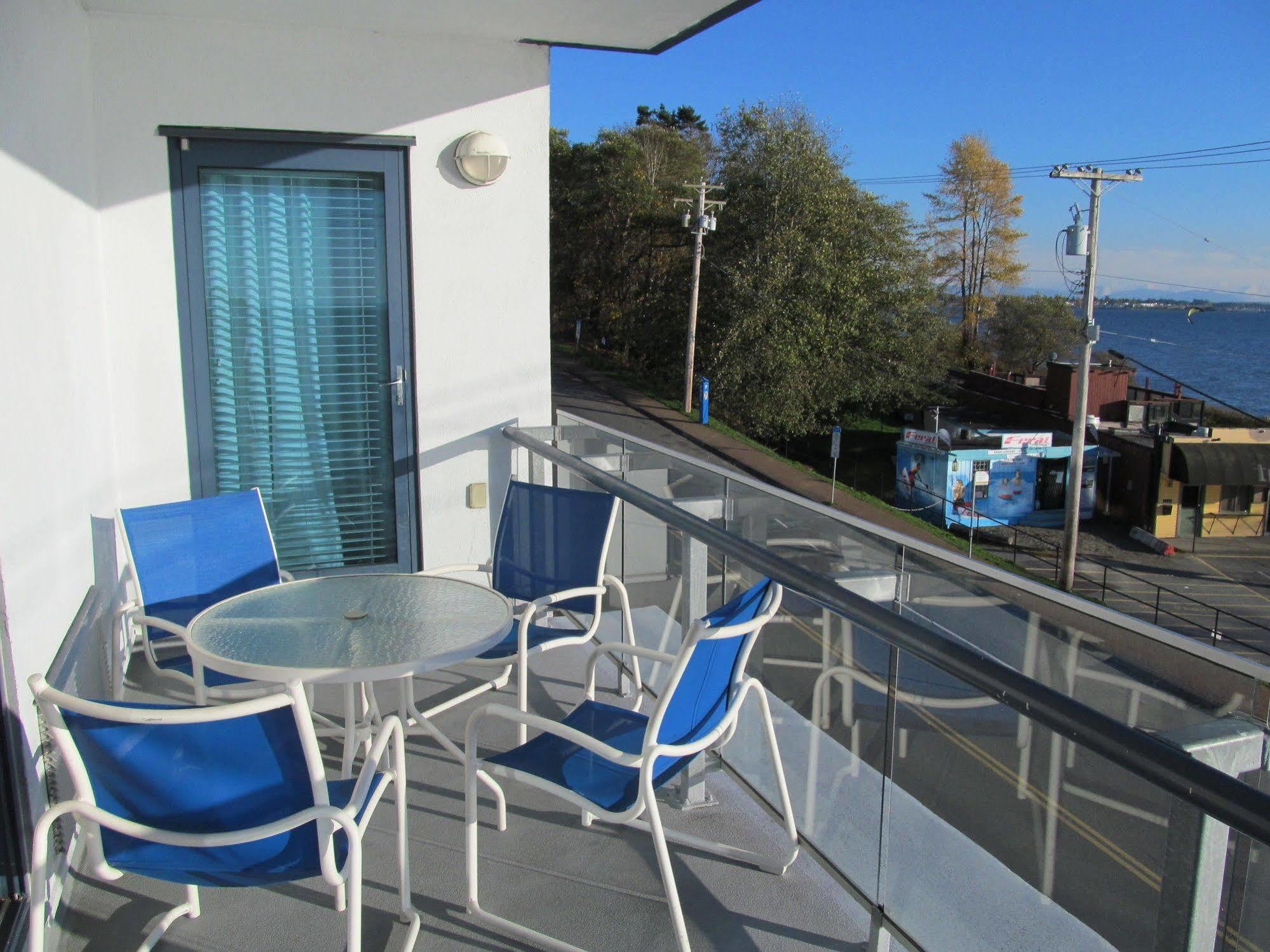 Ocean Promenade Hotel White Rock Exterior foto