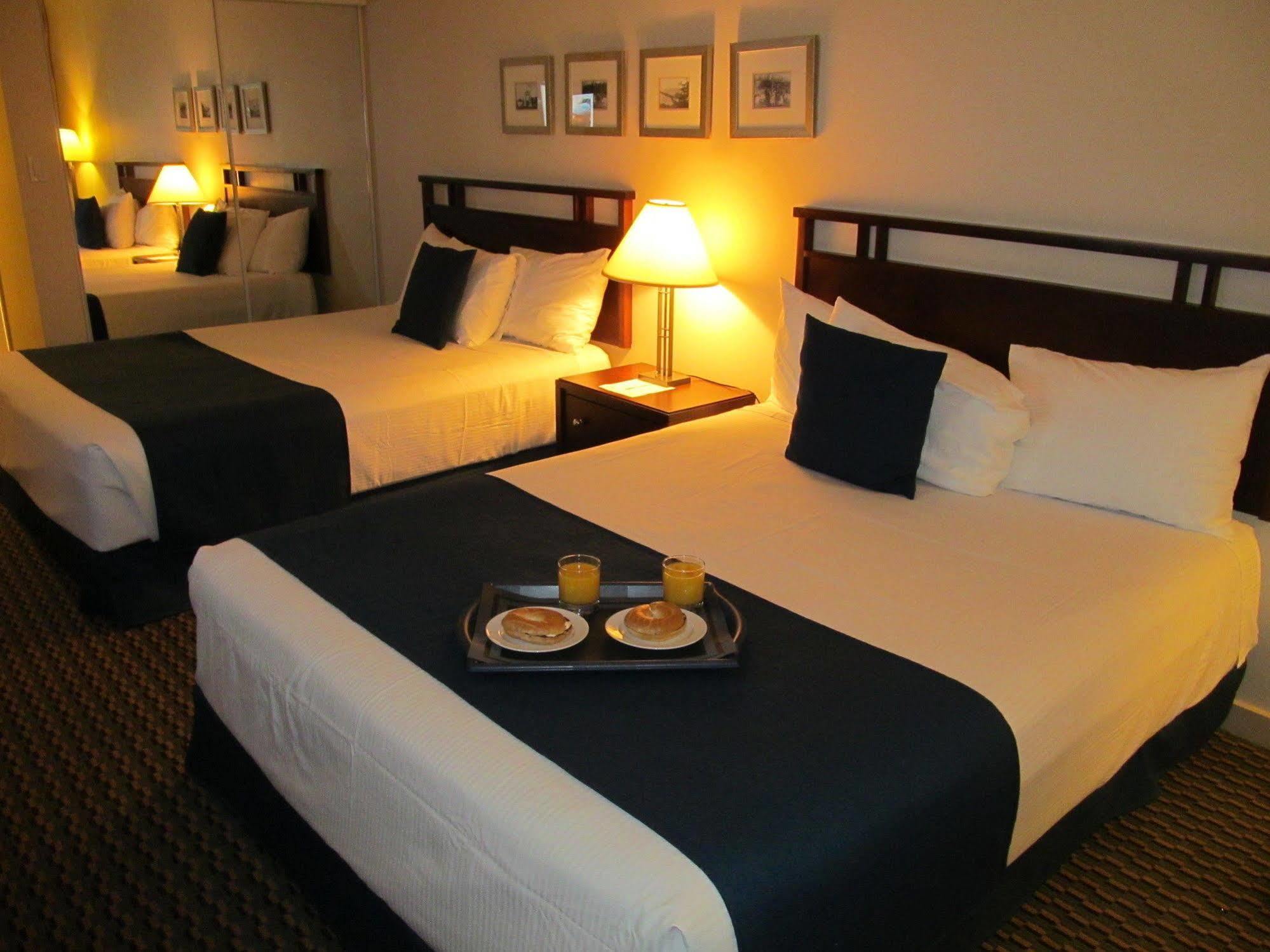 Ocean Promenade Hotel White Rock Exterior foto